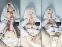 Jilbab Putih Zee Chubby Seragam Omek Dildo Menjerit Keras