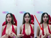 Nenen Gede Berkeringat ULyaa Lyssaa
