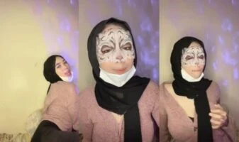 Bebi Hijabers Nakal Pamer Anu Nakal Temenin Crot