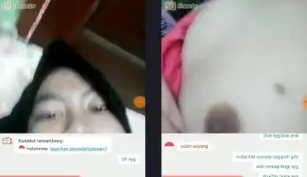 OmeTV SMP Hijab Colmek di Toilet