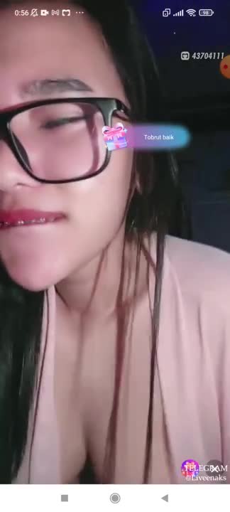 Hanny Striptis Susunya Bikin Sange